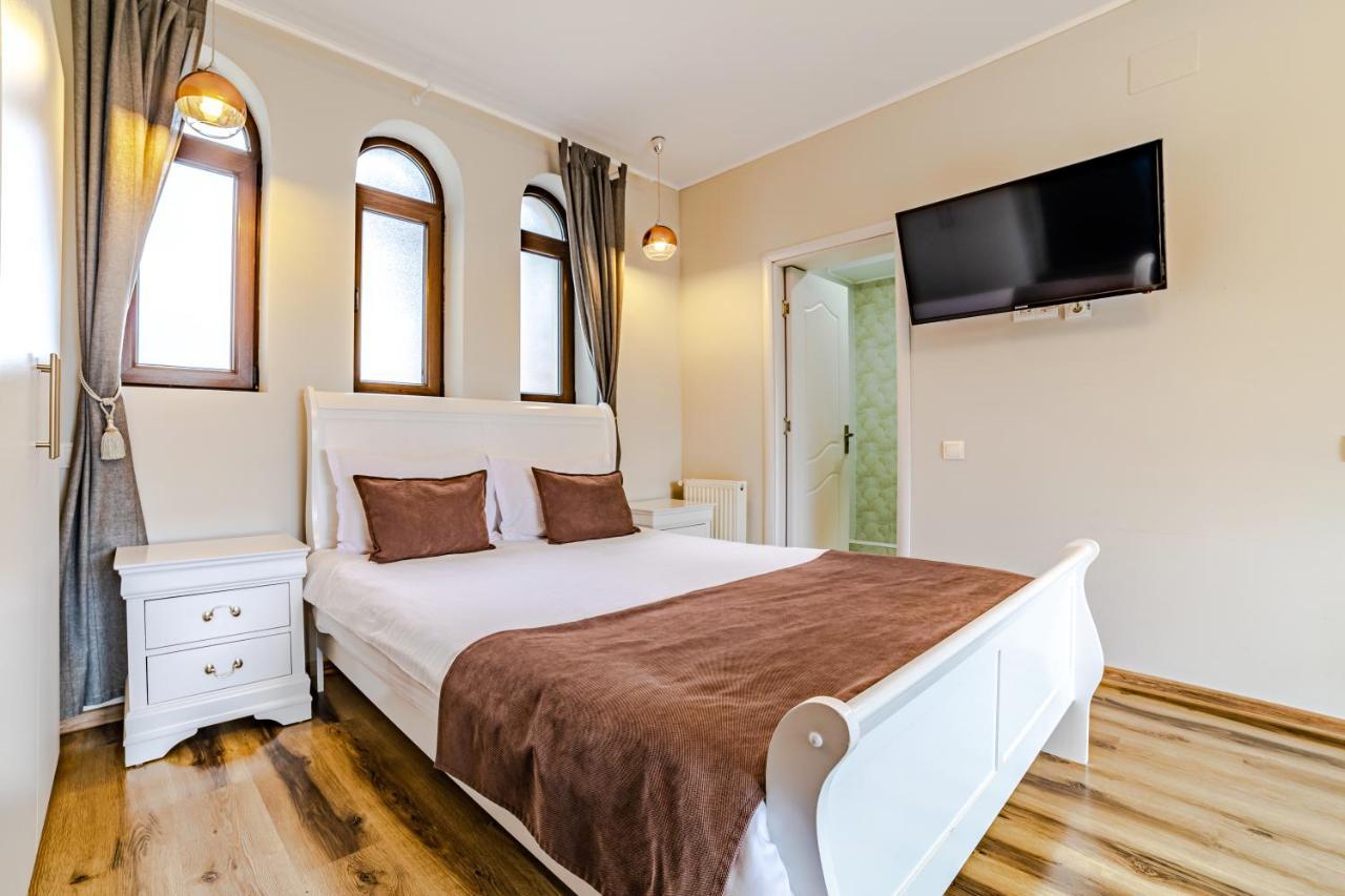 Yael Luxury Apartments 2 Buşteni Exterior foto